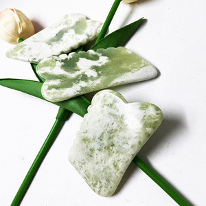 Masajeador facial de jade verde-Tablero auténtico de nefrita Gua Sha para tensar la piel - Product Image 4