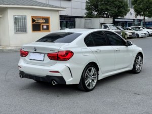 La <span class=keywords><strong>BMW</strong></span> Série <span class=keywords><strong>1</strong></span> 125i 2020, avec le pack M Sport, voiture à <span class=keywords><strong>essence</strong></span> professionnelle, est disponible à l'exportation à bas <span class=keywords><strong>prix</strong></span> - Product Image 4