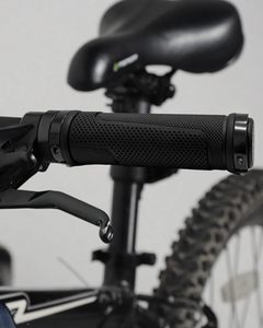 Poignées de guidon de vélo de 22,2 mm, poignées de guidon de remplacement pour <span class=keywords><strong>VTT</strong></span> avec motif antidérapant, poignées de vélo de montagne pour adultes - Product Image 6