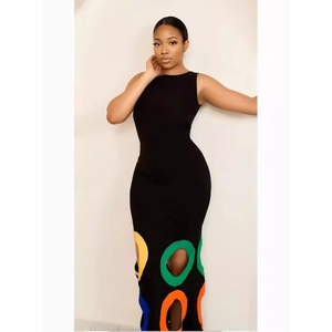 Robe longue femme tendance à col rond, sans manches, color-block, broderie ajourée, ourlet évasé - Product Image 3