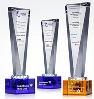 Trophée Triangle Verre Sablé En Gros Prix Optique Personnalisé Optique K9 Cristal Médaille Plaques En Bois Clair Peak