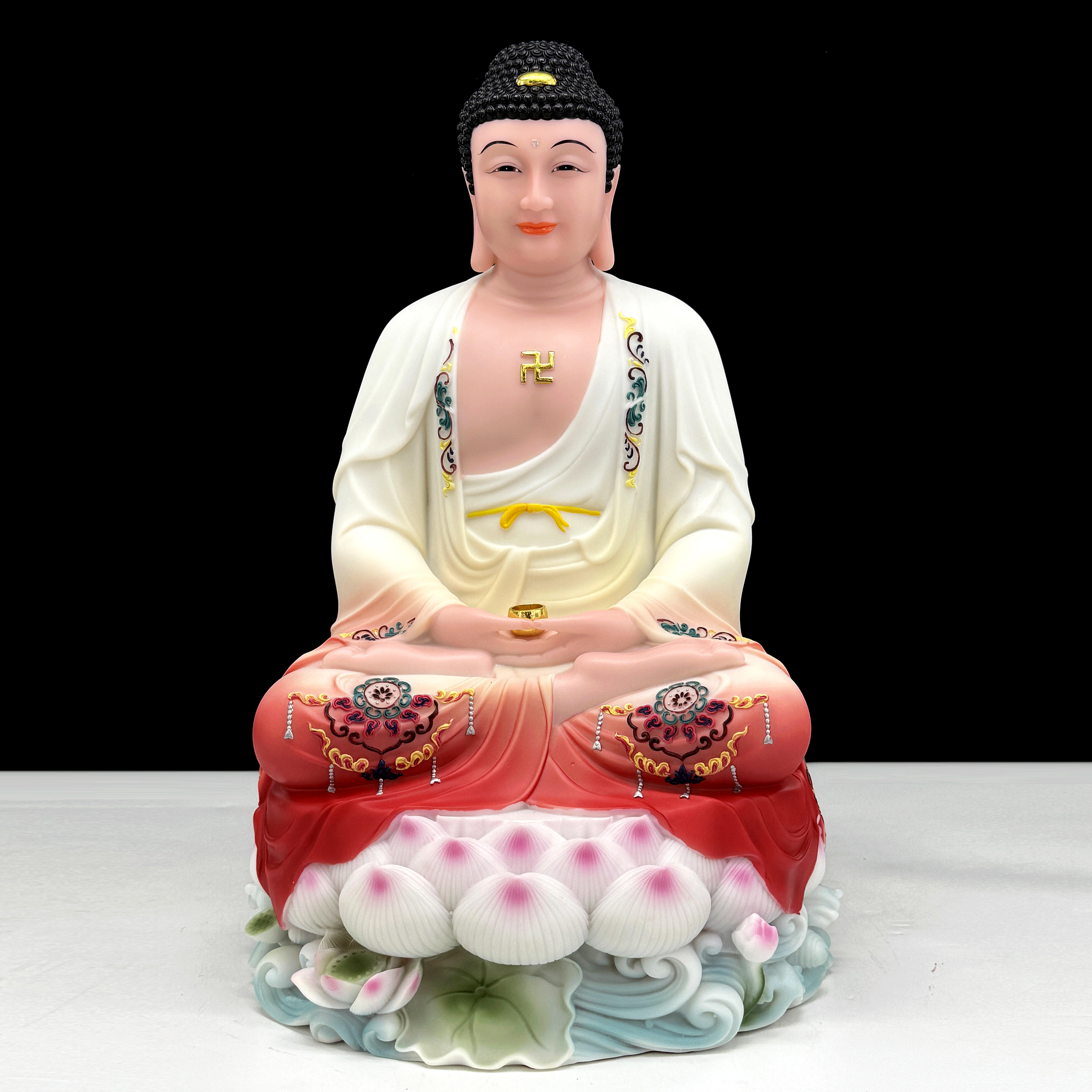 Red   Sakyamuni Buddha