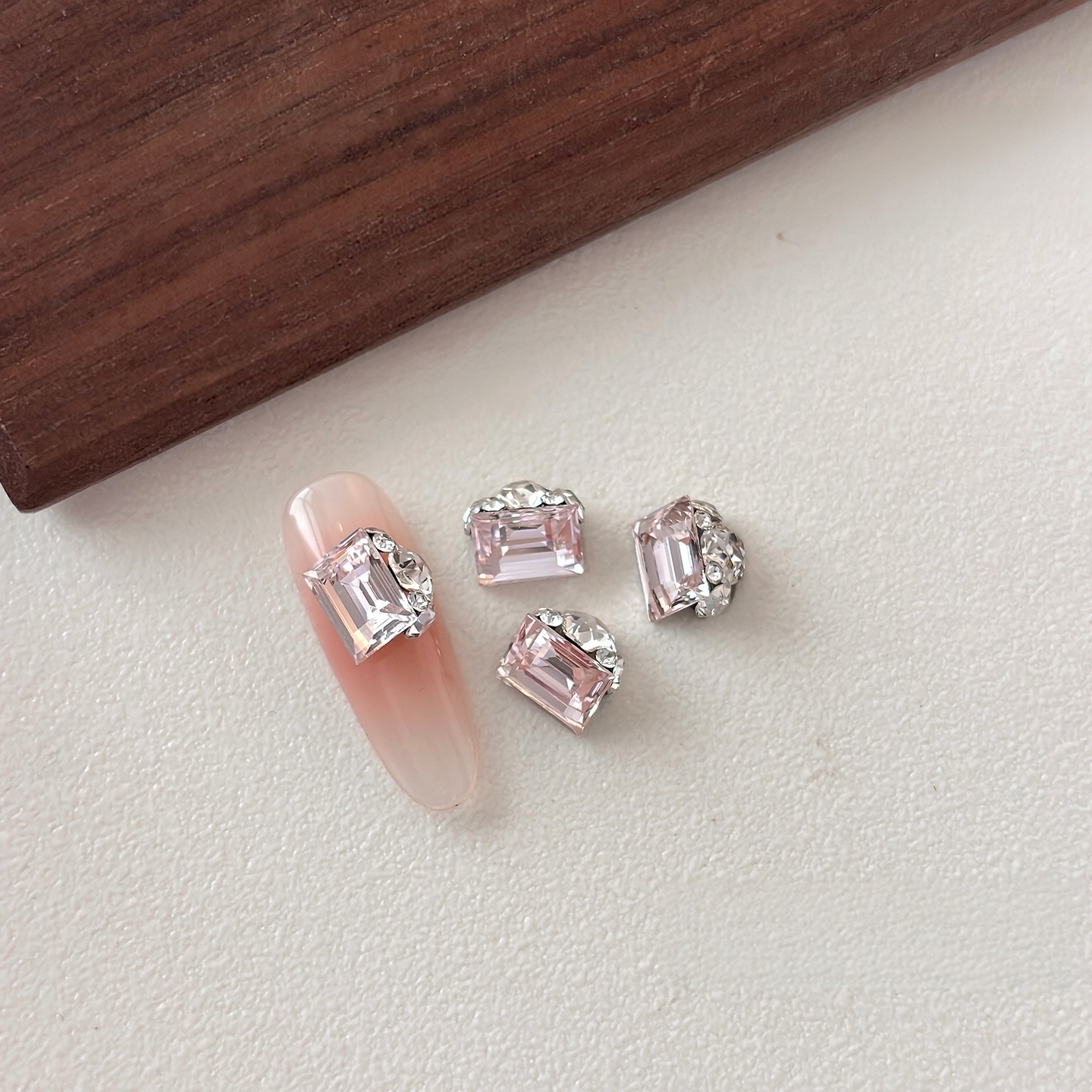 M2639-02# rose clair (prix 1 pièce)