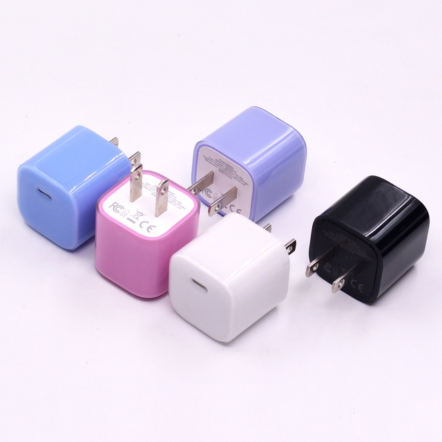 New Arrival Custom 20W USB-C Small Compact Portable Charger Block Type C Fast Charge Mini Pocket Cube Charger Type C for iPhone