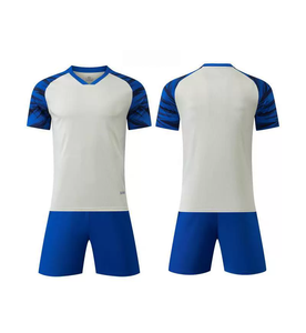 Conjunto de Uniforme de Fútbol Deportivo Profesional Personalizado 100% Poliéster, Transpirable, de Secado Rápido y Ligero - Product Image 5