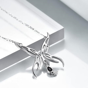 Collana con ciondolo a forma di farfalla per donna, stile gotico, regalo di gioielli alla moda per Halloween - Product Image 3