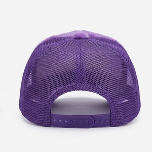 Gorra Trucker de Terciopelo Vintage Personalizable con Malla Trasera de Alta Calidad y Bordado, para Ciclismo y Uso al Aire Libre - Product Image 5