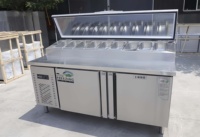 Table de préparation réfrigérée BOVALSEN en acier inoxydable 201 de 460 L avec bacs GN pour la préparation de salades et la restauration