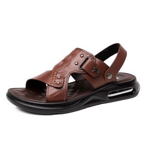 Sandales pour hommes, nouveau style d'été, chaussures de plage, sandales en cuir, chaussures tendance pour hommes à semelle souple, une paire de chaussures pour deux occasions, confortables pour hommes - Product Image 5