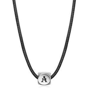 Collar de Acero de Titanio Personalizado con Dije de Letra de 12mm con Diseño de Cubo de Rubik para Mujer, Regalo - Product Image 2