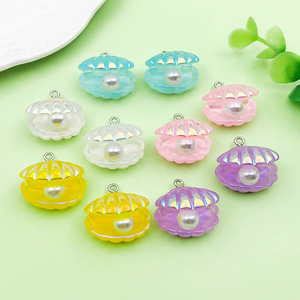 Colgantes de resina con forma de concha marina, dijes de perlas iridiscentes para hacer joyería DIY, accesorios unisex para uso diario - Product Image 4