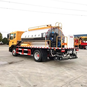 Camion Distributeur d'Asphalte Dongfeng 4x2 11CBM à Prix d'Usine pour la Vente - Product Image 2
