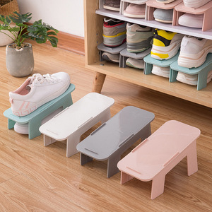 Étagère à chaussures en plastique pliable et réglable à double couche, organisateur de rangement pour chaussures, économiseur d'espace pour la maison et le placard, blanc, rose, gris, vert - Product Image 1