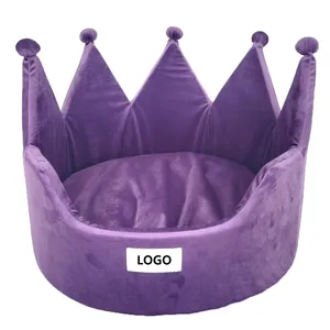 Cama de perro en forma de corona, micro peluche único de color púrpura