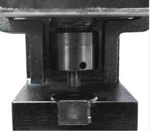 Punzonadora hidráulica portátil de tres lados con tres ranuras, Motor de maquinaria metalúrgica de metal de acero de la serie 100/80/150/200 - Product Image 5