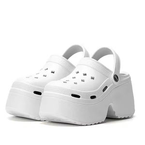 Sandales à semelle en caoutchouc EVA à double usage pour femmes, antidérapantes, résistantes à l'usure, sabots d'été personnalisés, sabots et mules de plage et de jardin - Product Image 6