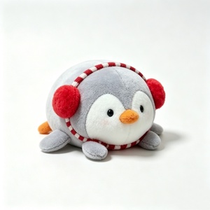 Peluche pingouin personnalisée, peluche pingouin d'hiver, peluche pingouin avec cache-oreilles, adorable jouet pingouin gris - Product Image 1