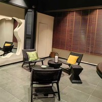 Volets en bois de paulownia sur mesure, design ferme, lames réglables, contrôle de la lumière, protection de l'intimité pour cuisine et chambre