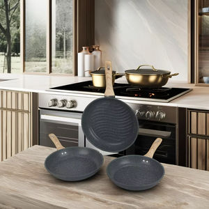 고품질 30cm 조리도구 세트, 논스틱 철 프라이팬, 나무 손잡이, 가스 및 인덕션 겸용 - Product Image 2