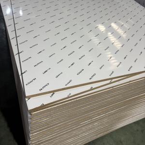 แผ่นกระดาน MDF แผ่นพื้นลามิเนตสีขาวมันวาวสูง18มม. แผ่นเมลามีนเดียวกันด้านหลัง - Product Image 2