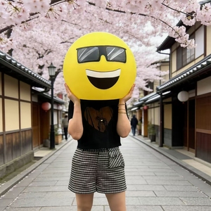 Lampe ronde de 40 cm en forme de boule, indice de protection IP65, avec coque extérieure au design original et mignon, pour l'aménagement paysager, les fêtes de Noël, les parcs d'attractions et les centres commerciaux - Product Image 4