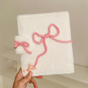 Carnet de notes à feuilles mobiles avec couverture en <span class=keywords><strong>tissu</strong></span> pelucheux élargi de style ballet original avec nœud papillon girly A6 - Product Image 3