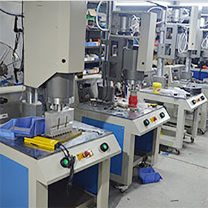 Độ chính xác cao <span class=keywords><strong>PLC</strong></span> điều khiển đa chức năng tùy chỉnh điện thoại di động sạc siêu âm niêm phong niêm phong Gói máy đóng gói - Product Image 4