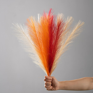 ขนนกจำลองสีเขียวหลากสีสันสำหรับตกแต่งดอกไม้ในงานแต่งงานและงานเทศกาล - Product Image 1