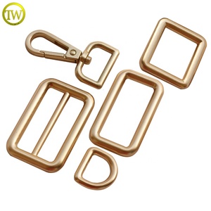 Yüksek kaliteli çanta donanım toka yapma mat altın alaşım çanta parçaları boşlukları kare yüzük kayış toka - Product Image 3