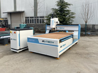Machine de fraisage CNC professionnelle 3D à changement d'outil automatique avec moteur de broche 9KW, broche simple pour le travail du bois et les meubles en bois