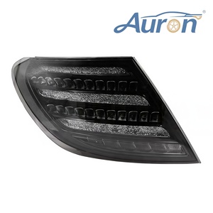 Nouveau feu arrière LED AURON pour Mercedes Classe C W204 (2007-2013) |   Mise à niveau de la rétrofit |   12V 36W 6000K Lentille transparente - Product Image 1