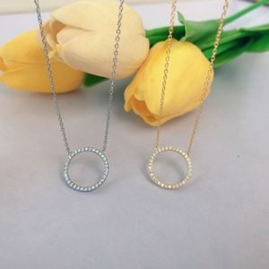 Collar Dylam con Colgante de Zirconia 5A, Diseño Metálico, Estilo Romántico, Chapado en Oro de 18K, para Bodas - Product Image 5