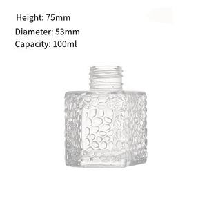 Botella Difusora de Aceite Aromático de Vidrio Cuadrada en Relieve de Alta Calidad, Transparente y Única, de 50 ml, 100 ml, 200 ml, con <span class=keywords><strong>Tapa</strong></span> de Rosca - Product Image 6