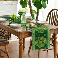 Chemin de table imprimé pour la Saint-Patrick, 13 * 72 pouces, chemin de table vert trèfle porte-bonheur, utilisé pour la décoration de la Saint-Patrick