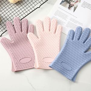 Silicone Oven Gloves with Dotted Style Heat Resistant & Anti-Slip Microwave Safe Baking & Kitchen Cooking Gloves - Product Image 1