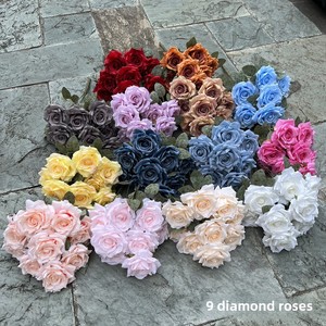 Vente en gros 9 têtes <span class=keywords><strong>diamant</strong></span> Rose Bouquet de Noël décoratif fausses fleurs pour l'automne mariage Graduation Halloween décorations - Product Image 2