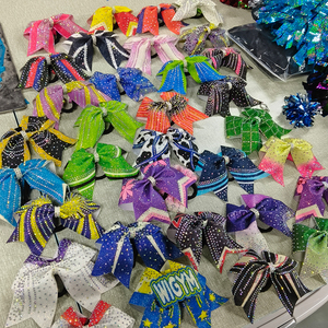 Bandeaux de compétition OEM faits main pour cheerleading : Serre-têtes personnalisés de haute qualité entièrement ornés de strass et de paillettes pour filles - Product Image 2