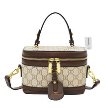 <span class=keywords><strong>Sac</strong></span> à <span class=keywords><strong>main</strong></span> tendance pour femme. Design à motifs géométriques. Fabriqué en matériau PU. Peut être transporté en accrochant à une sangle. - Product Image 1