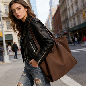 <span class=keywords><strong>Sac</strong></span> fourre-tout tendance pour femme, grande capacité, <span class=keywords><strong>sac</strong></span> à bandoulière léger, <span class=keywords><strong>sac</strong></span> à <span class=keywords><strong>main</strong></span> pour femme, idéal pour le shopping, avec fermeture éclair et en cuir PU - Product Image 3
