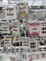 Meilleures ventes en gros : Faux ongles à presser pour la maison, en acrylique frais, faits à la main, assortiment varié en boîte surprise