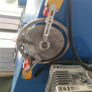 Cintreuse manuelle 1.3x2000 pour tôles en acier inoxydable, fer et aluminium – Machine de pliage et de formage - Product Image 6
