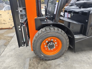 Camión Hidráulico de 2500 kg (2.5 Toneladas) con Batería de Litio Pequeña de Nueva Energía - Product Image 5