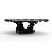 Table de salle à manger moderne de luxe en acier inoxydable plaqué or avec dessus ovale en fonte laquée pour la maison et les meubles d'hôtel