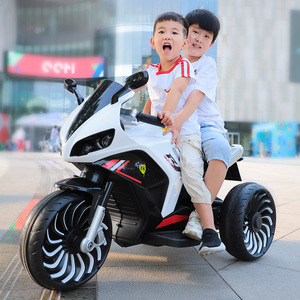 Motocicletta elettrica <span class=keywords><strong>per</strong></span> <span class=keywords><strong>bambini</strong></span> adatta anche agli adulti, ragazzi e ragazze, a tre ruote, due posti, ricaricabile, grande veicolo giocattolo. - Product Image 5
