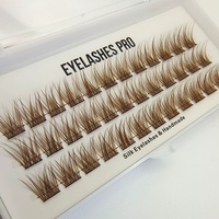 Boîte d'emballage personnalisée avec logo grappes de cils bruns cils en grappe colorés pour le bricolage cils prédécoupés en gros à segments naturels