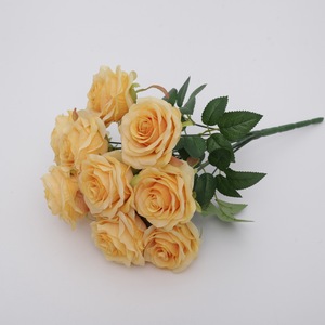 <span class=keywords><strong>Rosas</strong></span> artificiales de seda decorativas para decoración, ramo de <span class=keywords><strong>rosas</strong></span> artificiales <span class=keywords><strong>amarillas</strong></span>, venta al por mayor - Product Image 6