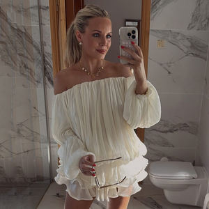 Robe courte rose irisée à épaules dénudées pour femme, style sirène, avec jupe étagée à volants et effet bouffant, idéale pour les fêtes et les vacances - Product Image 4