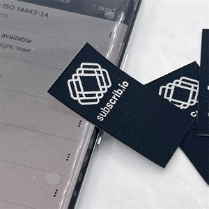 Etiquetas tejidas NFC personalizadas con logotipo, precio de fábrica directo para marcas de ropa - Product Image 6