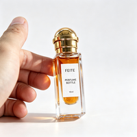 Nouvelle conception, flacon de parfum vide en verre carré de 10 ml, mini flacon de parfum de voyage à sertir avec boîte personnalisée