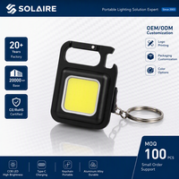 Lampe torche porte-clés COB OEM rechargeable USB-C 42g, mini lampe de poche portable en alliage d'aluminium et ABS pour camping, EDC, extérieur, logo personnalisé